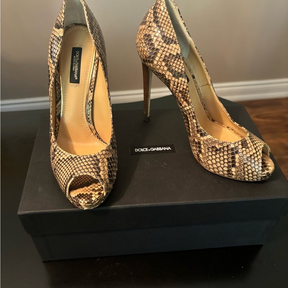 Dolce & Gabbana heels - Picture 1 of 4